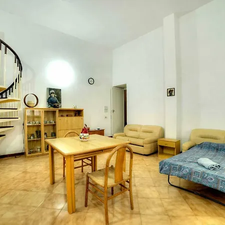 Villa With Pool And Tennis Court Avola