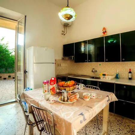 Villa With Pool And Tennis Court *