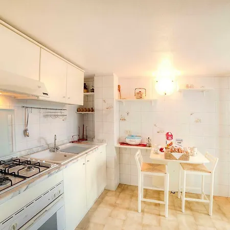 With Pool And Tennis Court Villa Avola